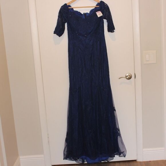 NWT La Femme Beaded V-Neck Lace Gown blue Maxi Dress Women Size 8 $639 - Picture 3 of 15